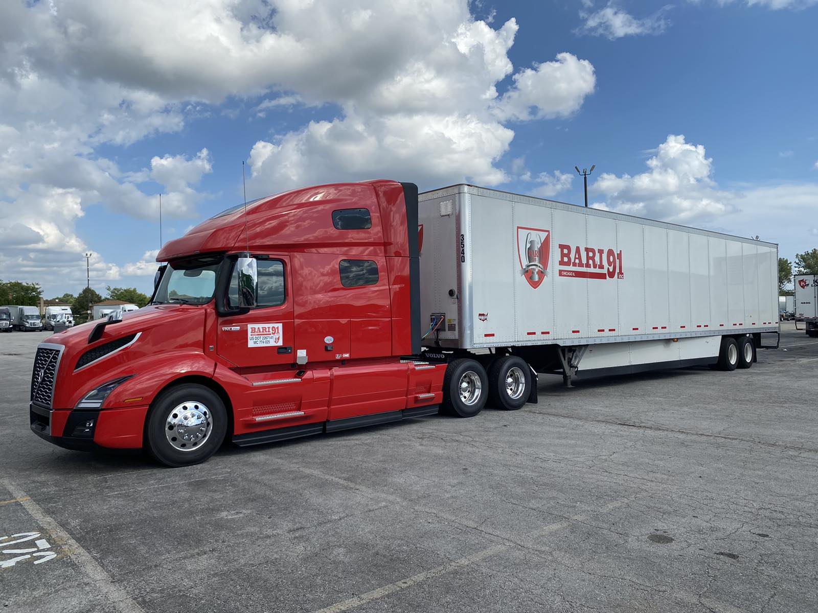 BARI 91 Red Volvo
